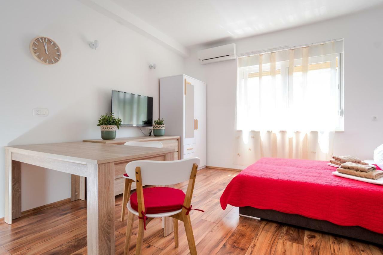 Apartments Yoe Split Exterior foto